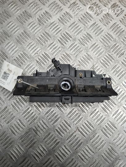 Audi A6 Allroad C5 Griff Taster Öffner Heckklappe Kofferraumdeckel 4B0827565H