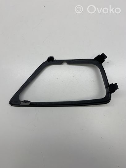 Ford Focus Front fog light trim/grill 2M5119953