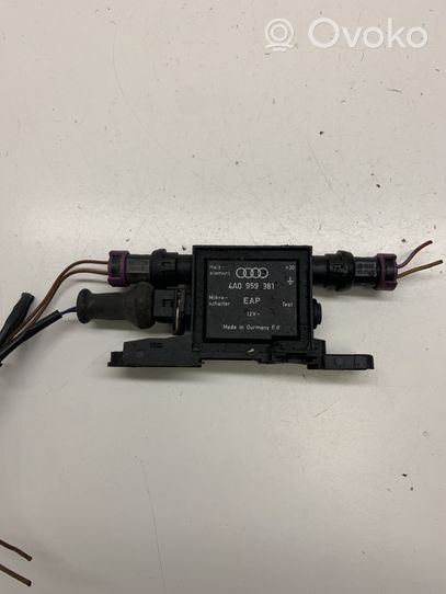 Audi 100 S4 C4 Oven keskuslukituksen ohjausyksikön moduuli 4A0959981