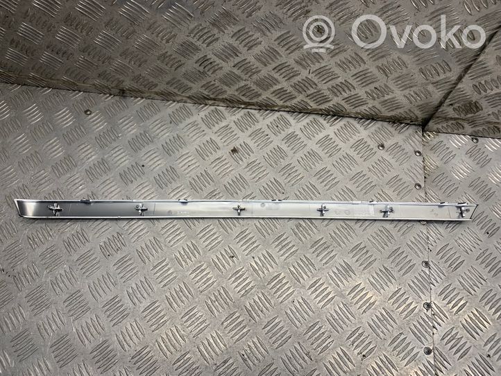 Mercedes-Benz E A207 Barra di rivestimento della portiera anteriore A2077270422