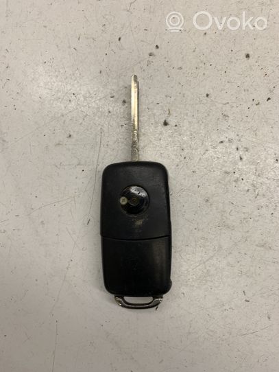 Volkswagen PASSAT B5.5 Ignition key/card 1J0959753AH