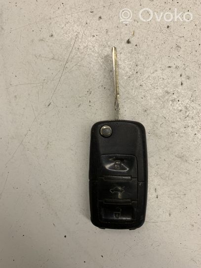 Volkswagen PASSAT B5.5 Ignition key/card 1J0959753AH