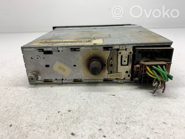 Volkswagen Golf III Radio / CD/DVD atskaņotājs / navigācija 357035152B