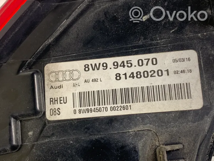 Audi A4 S4 B9 Luci posteriori 8W9945070