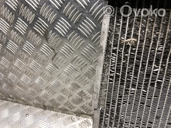 Subaru Legacy Radiateur de refroidissement 