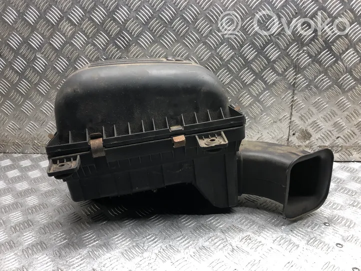 Dodge RAM Oro filtro dėžė 53032043AC