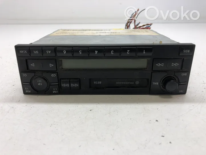 Volkswagen Bora Radija/ CD/DVD grotuvas/ navigacija 1J0035152E