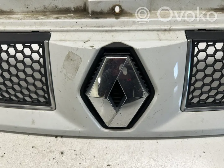 Renault Trafic II (X83) Grille calandre supérieure de pare-chocs avant 8200204450