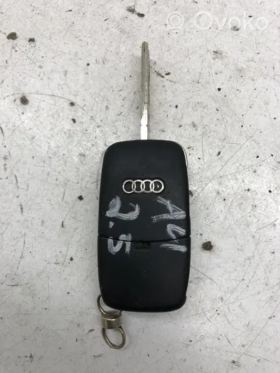 Audi A4 S4 B6 8E 8H Clé / carte de démarrage 8Z0837231D