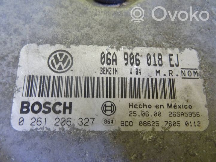 Volkswagen New Beetle Unidad de control/módulo del motor 06A906018EJ