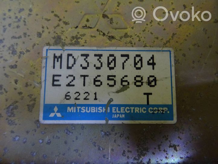 Mitsubishi Colt Calculateur moteur ECU MD330704