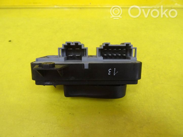 Audi A6 S6 C5 4B Przyciski sterowania fotela 8L0959765