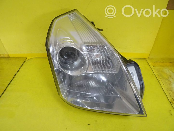 Renault Vel Satis Priekinis žibintas 82000-14358