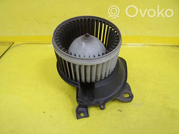 Opel Corsa D Pulseur d'air habitacle 164230100