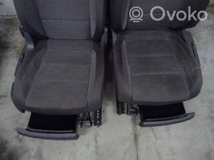 Volkswagen Touran I Juego del asiento 