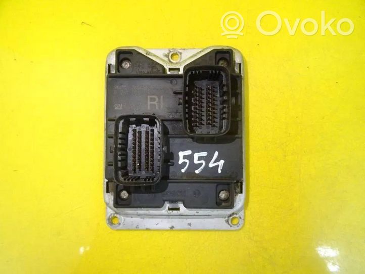 Opel Astra G Calculateur moteur ECU 0261204093