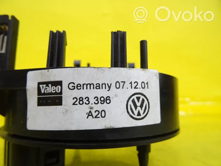 Volkswagen Polo IV 9N3 Innesco anello di contatto dell’airbag (anello SRS) 2837221