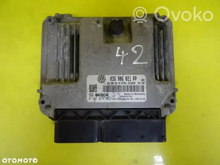 Volkswagen Golf V Sterownik / Moduł ECU 03G906021PP