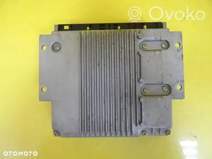 Alfa Romeo 166 Sterownik / Moduł ECU 0261204707