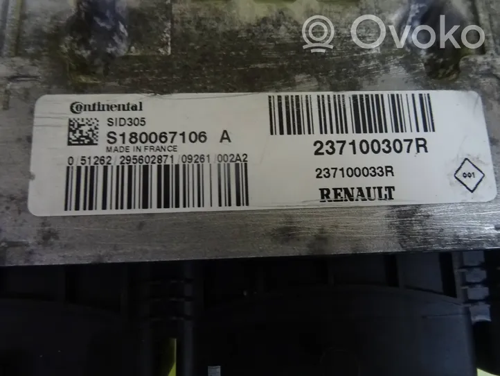 Renault Megane III Engine control unit/module S180067106A
