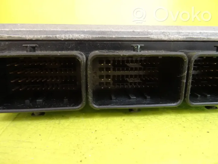 Peugeot 406 Sterownik / Moduł ECU 0261206740