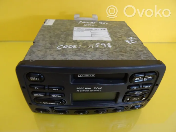 Ford Escort Radio/CD/DVD/GPS-pääyksikkö 96AP18K876CC