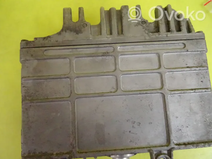 Skoda Felicia I Sterownik / Moduł ECU 0261203964