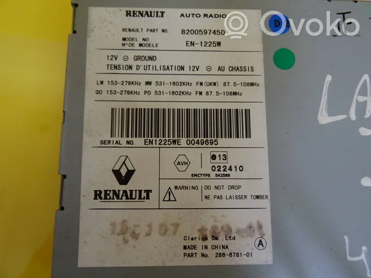 Renault Laguna II Panel / Radioodtwarzacz CD/DVD/GPS 8200597450