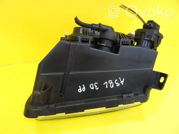 Audi A3 S3 8L Lampa przednia 