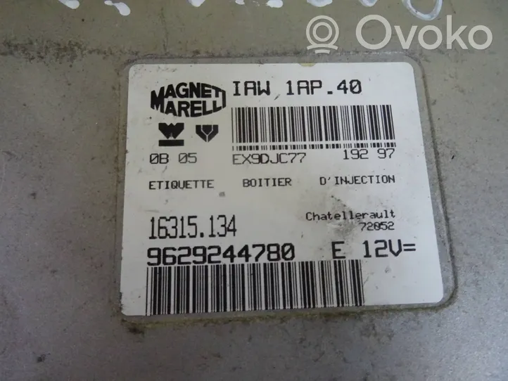 Citroen Berlingo Calculateur moteur ECU IAW1AP40