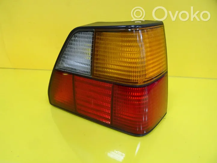 Volkswagen Golf II Lampa tylna 191945112