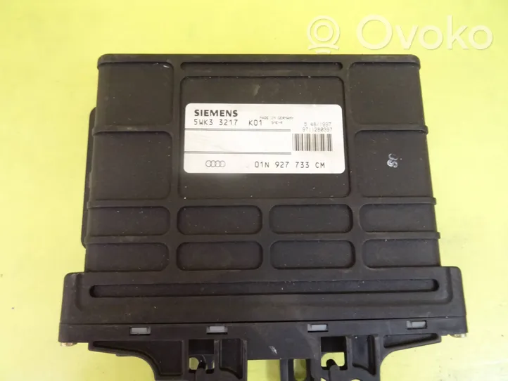 Volkswagen PASSAT B5 Pavarų dėžės valdymo blokas 01N927733CM