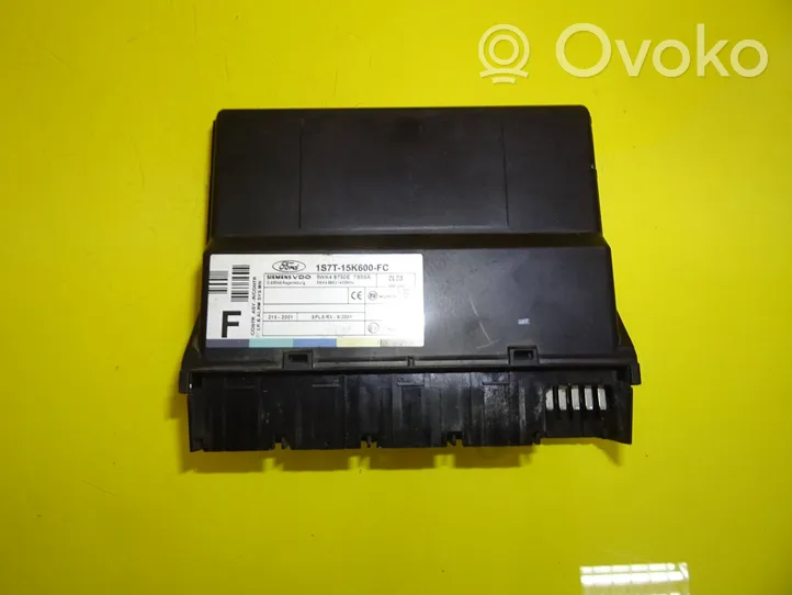 Ford Focus Comfort/convenience module 1S7T-15K600-FC