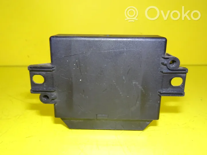 Audi A4 S4 B6 8E 8H Pysäköintitutkan (PCD) ohjainlaite/moduuli 8Z0919283