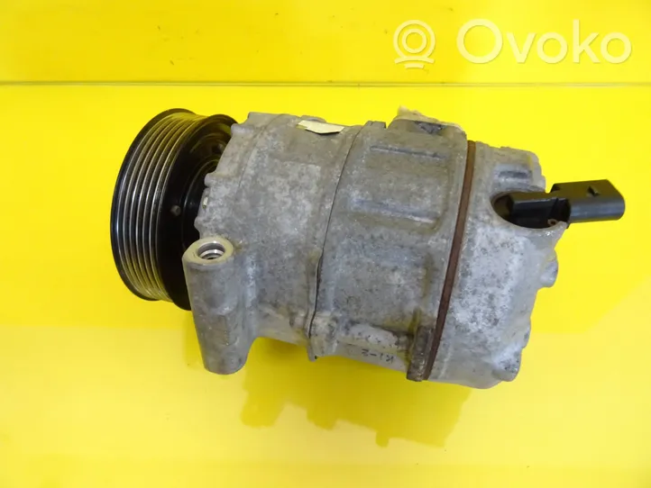 Volkswagen Touran I Compresor (bomba) del aire acondicionado (A/C)) 1K0820803F