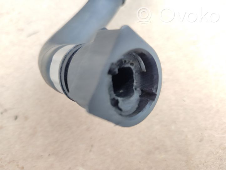 BMW 3 F30 F35 F31 Engine coolant pipe/hose 7596839