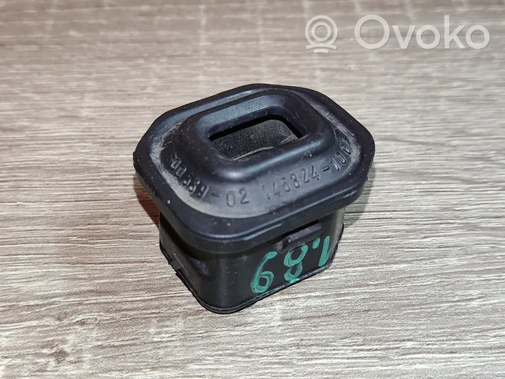 BMW 4 F32 F33 Radiatoru paneļa turētājs (televizora) 7600539