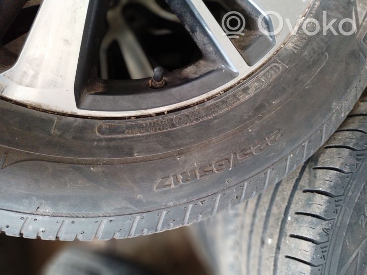 Toyota RAV 4 (XA40) Cerchione in fibra di carbonio R17 R17