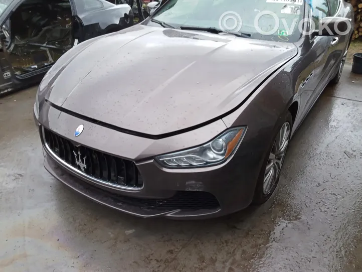 Maserati Ghibli Listón embellecedor de la puerta delantera (moldura) 
