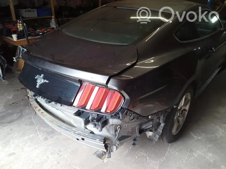 Ford Mustang VI Dywan wewnętrzny 