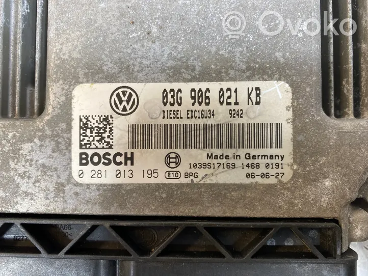 Volkswagen Touran I Calculateur moteur ECU 03G906021KB
