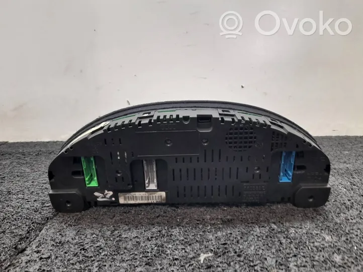 Audi A6 Allroad C5 Compteur de vitesse tableau de bord 4B0920933M