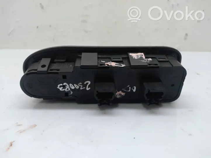 Citroen C5 Przyciski szyb 96498423ZF