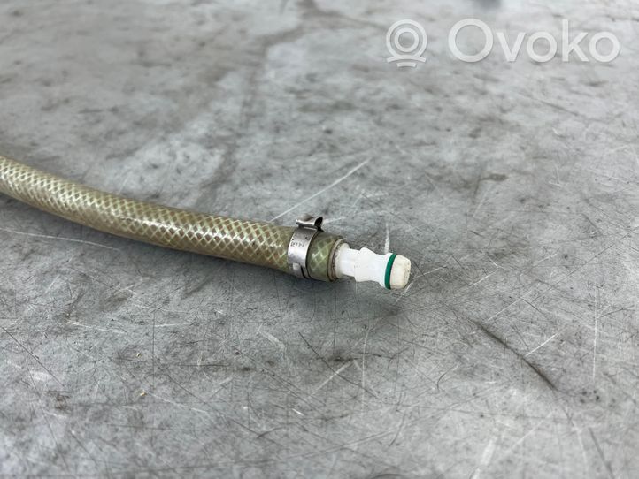 Audi Q7 4L Headlight washer hose/pipe 