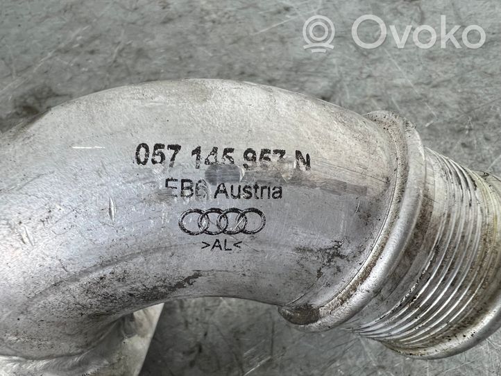 Audi Q7 4L Interkūlerio žarna (-os)/ vamzdelis (-iai) 057145957N