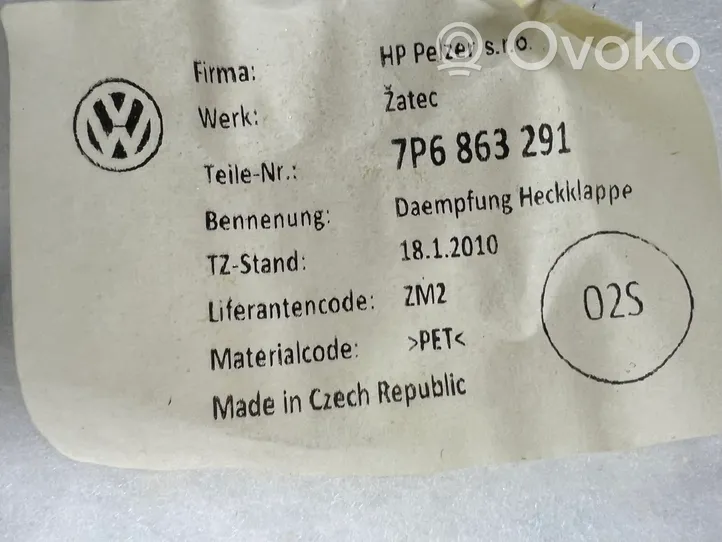 Volkswagen Touareg II Poszycie klapy tylnej bagażnika i inne elementy 7P6863291