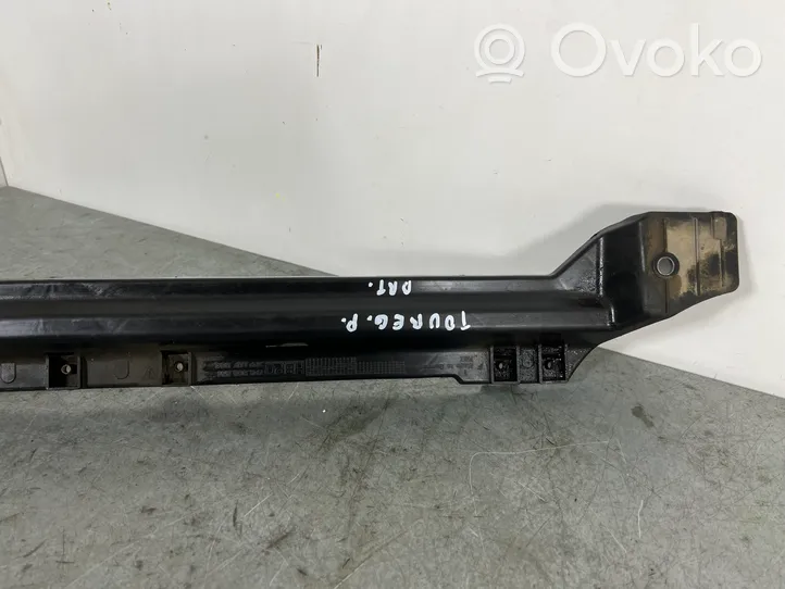 Volkswagen Touareg II Traverse inférieur support de radiateur 7P0805551