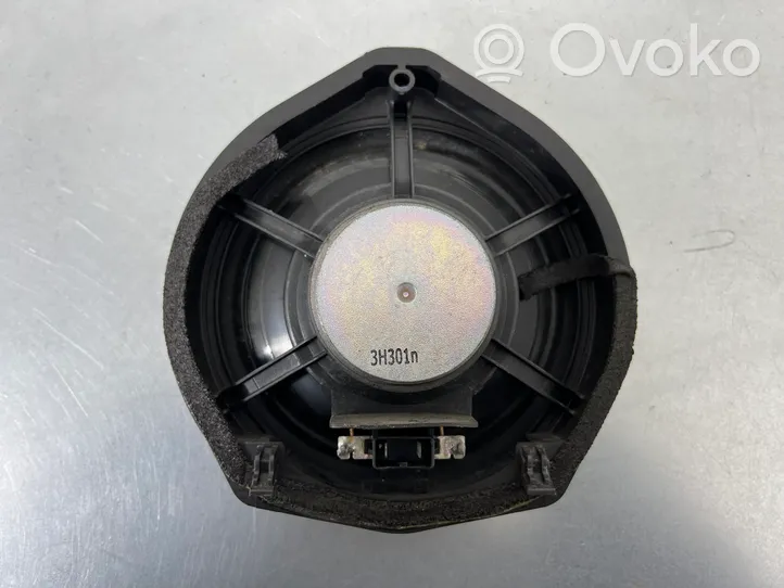 Honda CR-V Front door speaker 3H301N