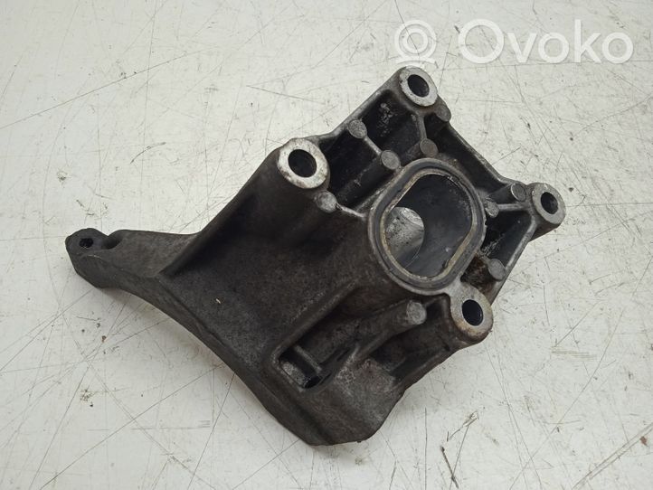 Audi A6 S6 C7 4G Staffa di montaggio del compressore dell’A/C 059145169