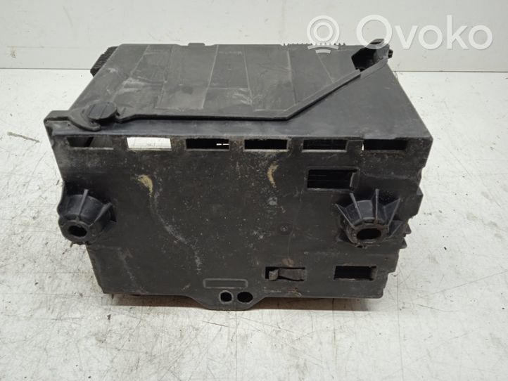 Citroen C4 I Picasso Support boîte de batterie 9663615380